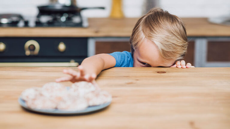 Consejos para mejorar los problemas de alimentación en niños con autismo